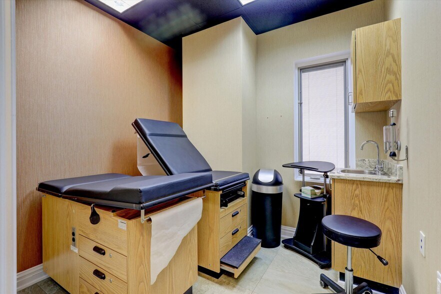 More Photos Of 176 US Highway 9, Englishtown Office For Lease