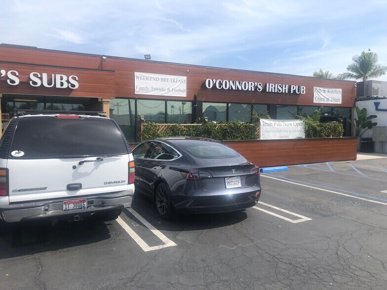 More Photos Of 4130-4146 Paramount Blvd, Lakewood Storefront For Lease