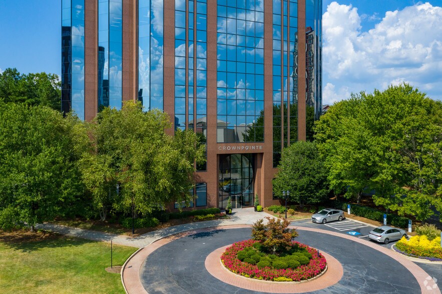 More Photos Of 1050 Crown Pointe Pkwy, Atlanta Coworking Space