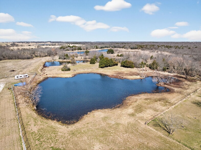 More Photos Of 15377 N Highway 34, Terrell Flex For Sale