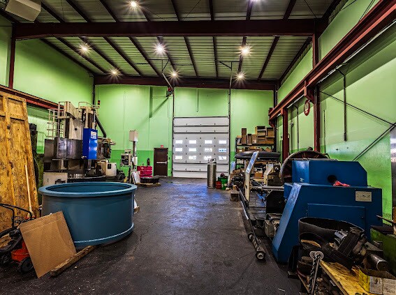 More Photos Of 4848 Lawndale Ave, La Grange Industrial For Sale