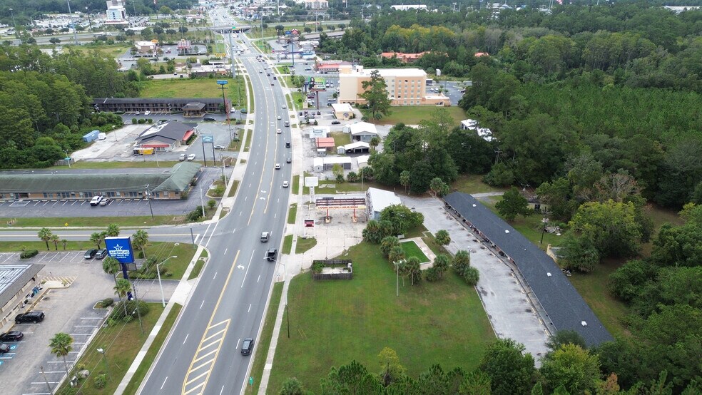 Primary Photo Of 3816 W Us-90, Lake City Convenience Store For Sale