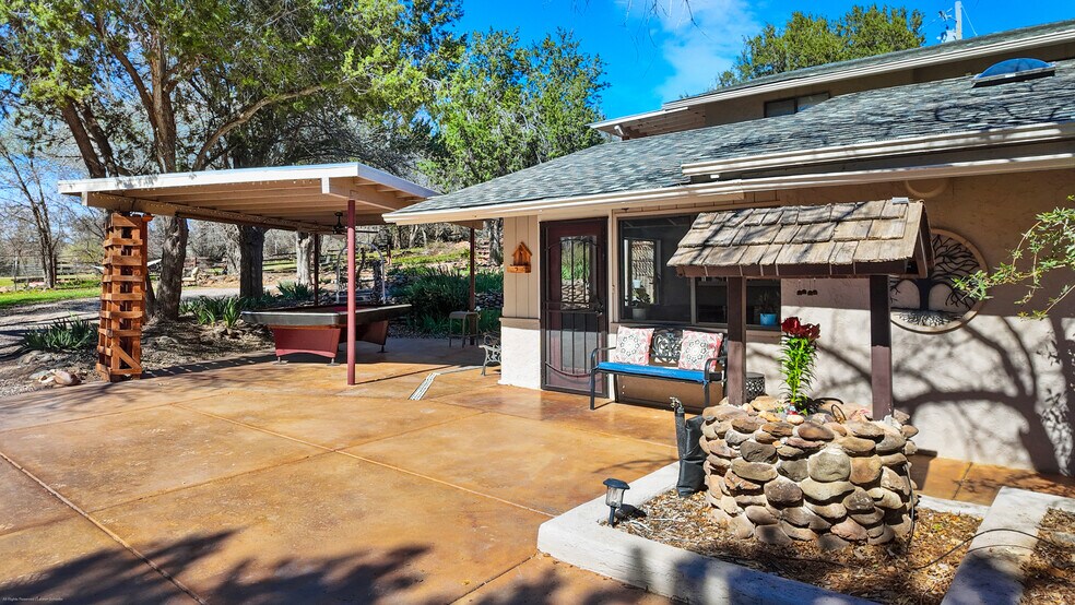 More Photos Of 10580 E Swinging Bridge Ln, Cornville Specialty For Sale