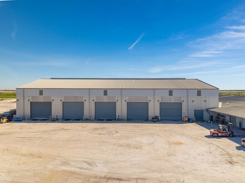 More Photos Of 7207 W FM 696, Elgin Industrial For Sale