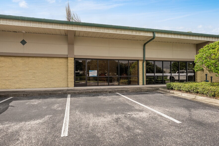 More Photos Of 310 Commerce Lake Dr, Saint Augustine Light Distribution For Lease