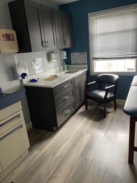 More Photos Of 675 Broadway, Paterson Medical For Sale