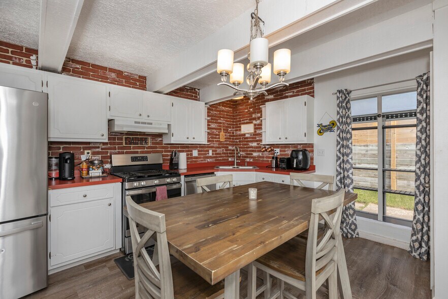 More Photos Of 6100 M-68 Hwy, Indian River Hotel For Sale