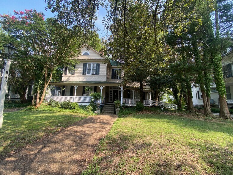 More Photos Of 942B W Fourth St, Winston-Salem Office For Lease