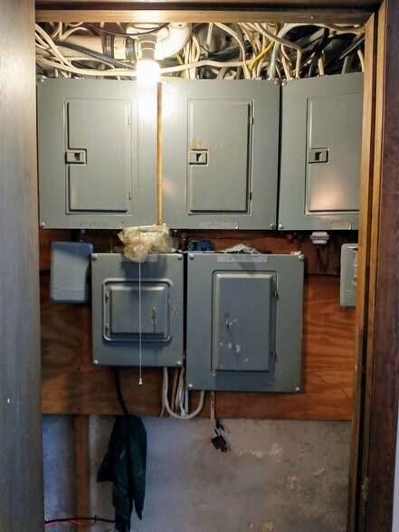 More Photos Of 2221 Penn Ave, Reading Storefront Retail Residential For Lease