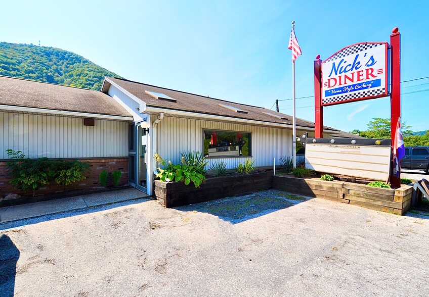 Primary Photo Of 11740 William Penn Hwy, Huntingdon Restaurant For Sale