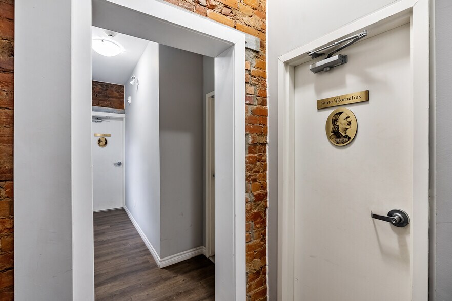 More Photos Of 249-255 King St E, Hamilton Apartments For Sale