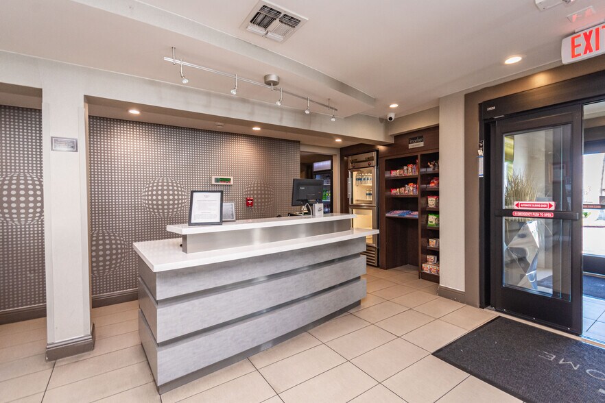 More Photos Of 1530 Howe Ave, Sacramento Hotel For Sale