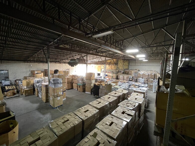 More Photos Of 2140 S Main St, Fort Worth Warehouse For Sale