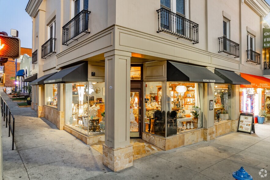 More Photos Of 106 E 5th Ave, Mount Dora Storefront Retail Office For Lease