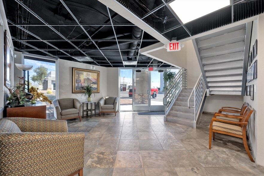 More Photos Of 2645 W Cheyenne Ave, North Las Vegas Flex For Sale