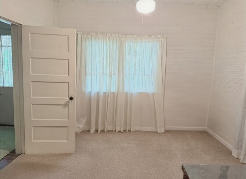 More Photos Of State Road 80, LaBelle Medical For Sale