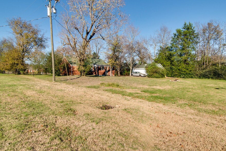 More Photos Of 8045 Highway 100, Nashville Land For Lease