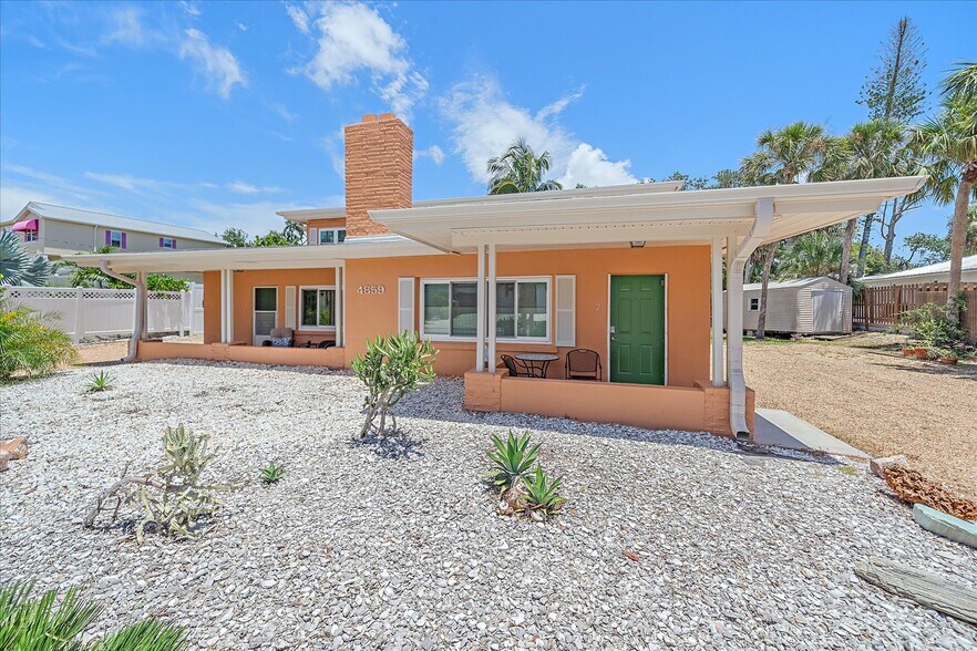 More Photos Of 4859 Commonwealth Dr, Siesta Key Apartments For Sale