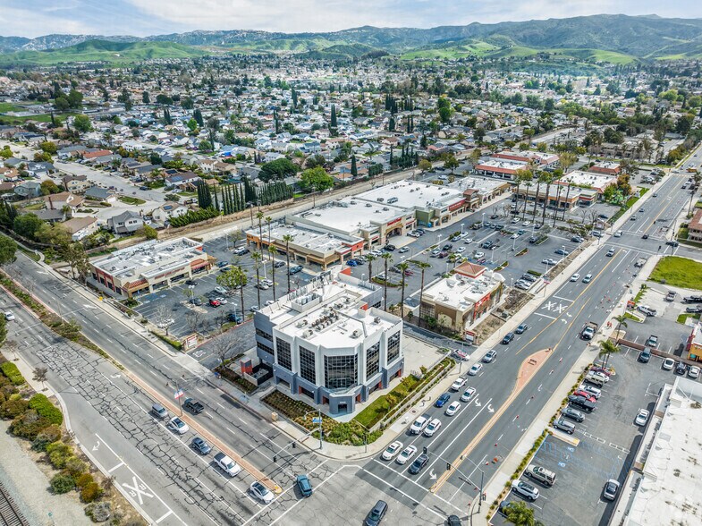 More Photos Of 1784-1930 Erringer Rd, Simi Valley Unknown For Lease
