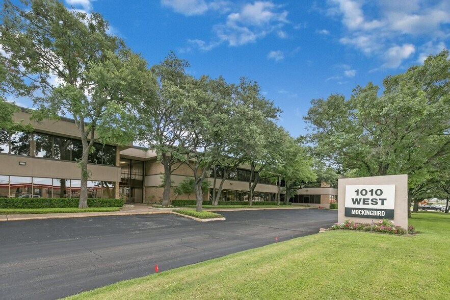 More Photos Of 1010 W Mockingbird Ln, Dallas Office For Lease