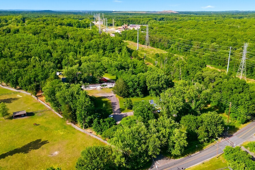More Photos Of 26 Megill Rd, Farmingdale Industrial For Sale
