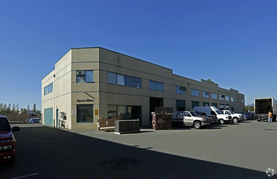 Primary Photo Of 9785 192nd St, Surrey Warehouse For Lease