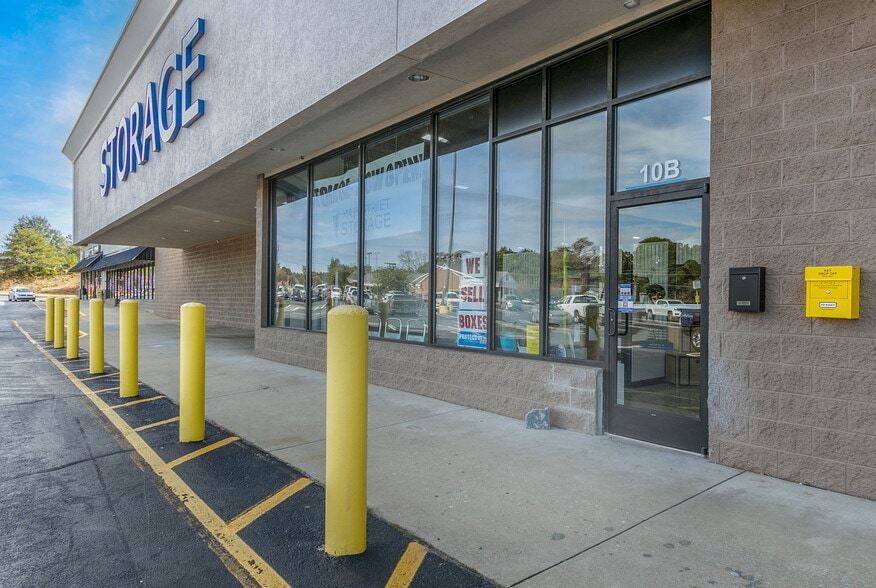 More Photos Of 700 E Main St, Duncan General Retail For Sale