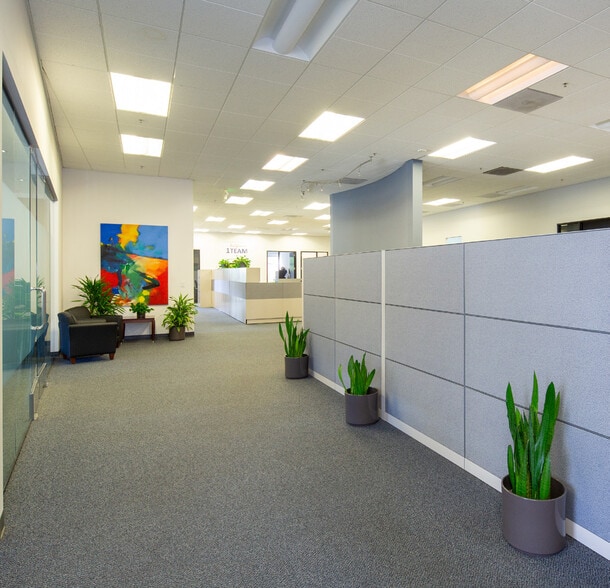 More Photos Of 2900 Collier Canyon Rd, Livermore Showroom For Sale