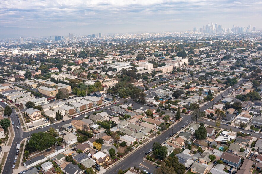 More Photos Of 3517 Montclair St, Los Angeles Apartments For Sale