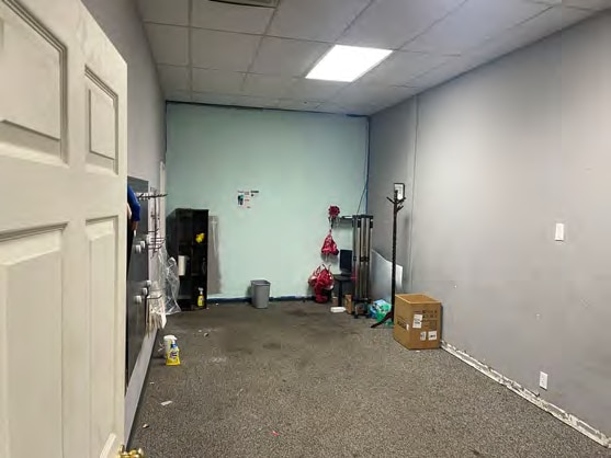 More Photos Of 312-344 S 291 Hwy, Liberty Unknown For Lease