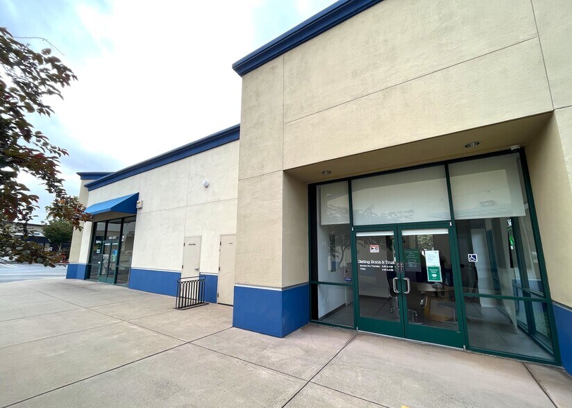 More Photos Of 38980 Paseo Padre Pky, Fremont Bank For Lease