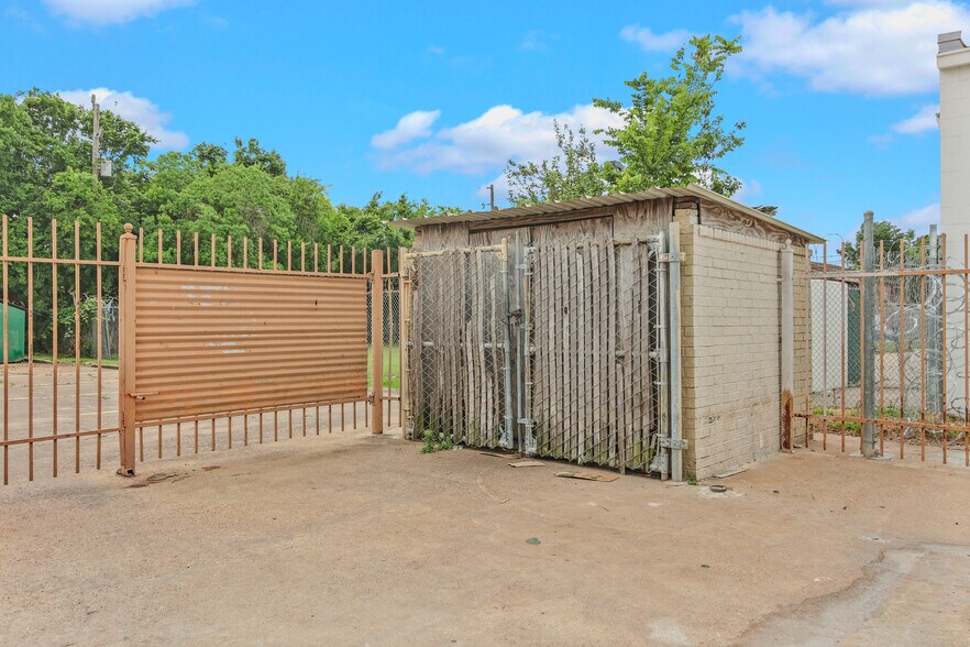 More Photos Of 5426 Antoine Dr, Houston Fast Food For Sale