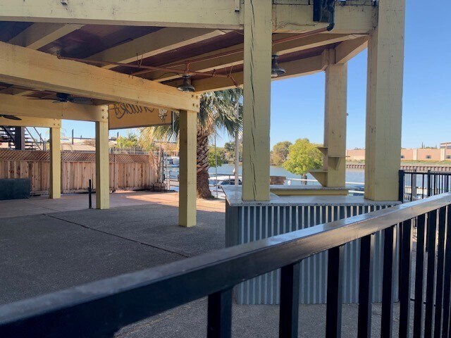 More Photos Of 445 W Weber Ave, Stockton Office For Lease