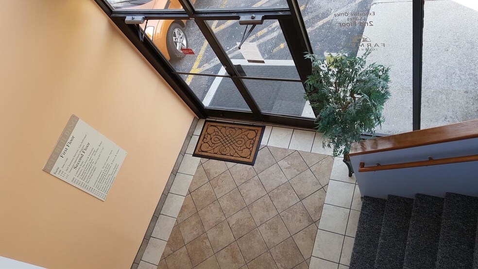 More Photos Of 6515 Clinton Hwy, Knoxville Office For Lease