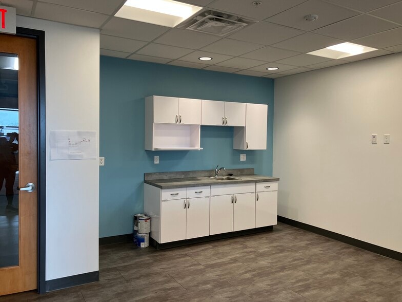 More Photos Of 1330 Win Hentschel Blvd, West Lafayette Office For Lease