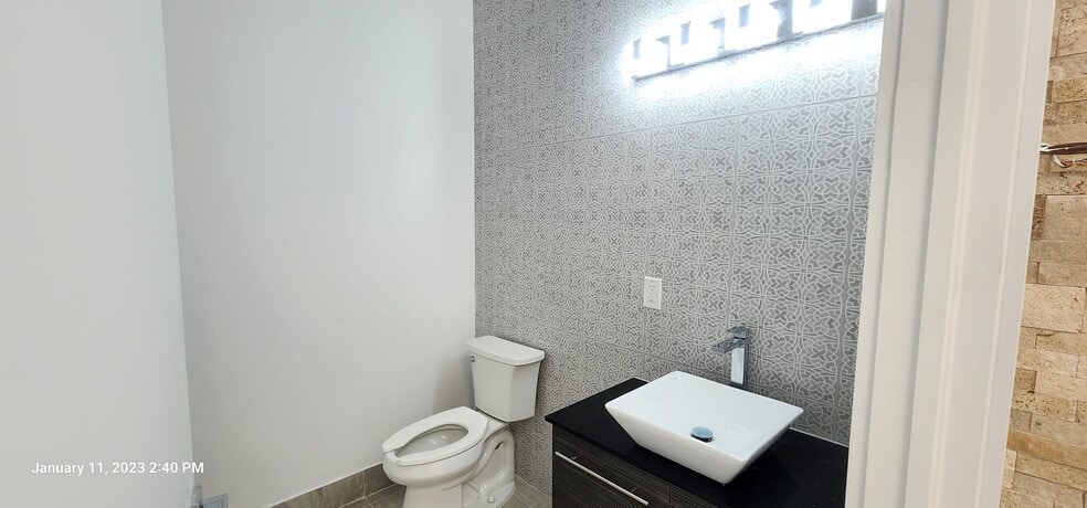 More Photos Of 540 NW University, Port Saint Lucie Office Residential For Sale