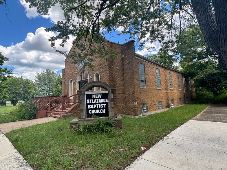 More Photos Of 10510 Sterritt St, Detroit Religious Facility For Sale