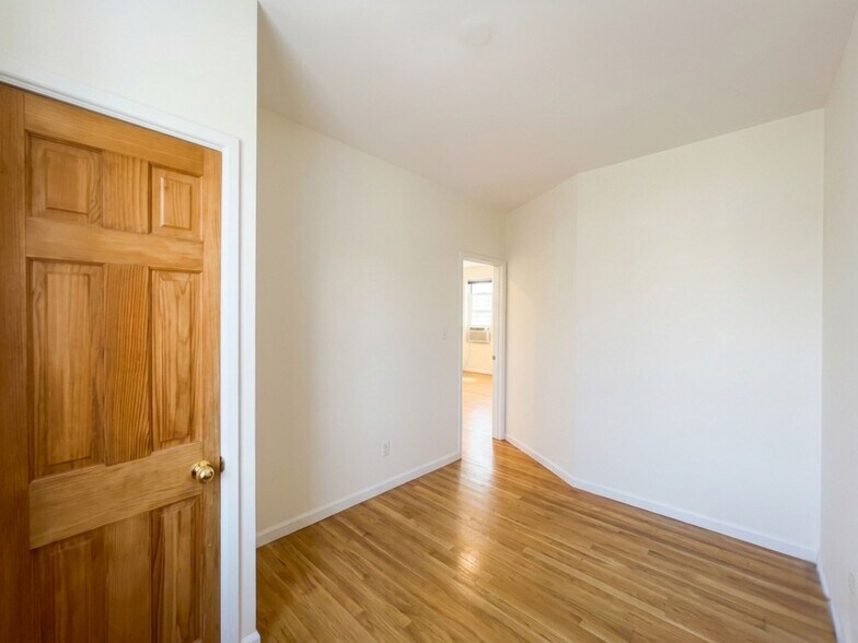 More Photos Of 2554 37th St, Astoria Apartments For Sale