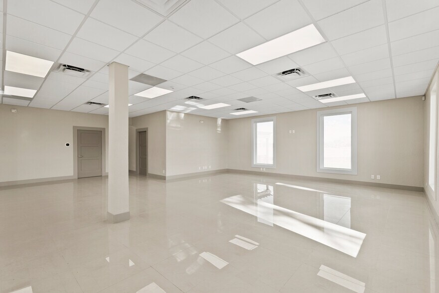 More Photos Of 431 N Kirkman Rd, Orlando Medical For Lease
