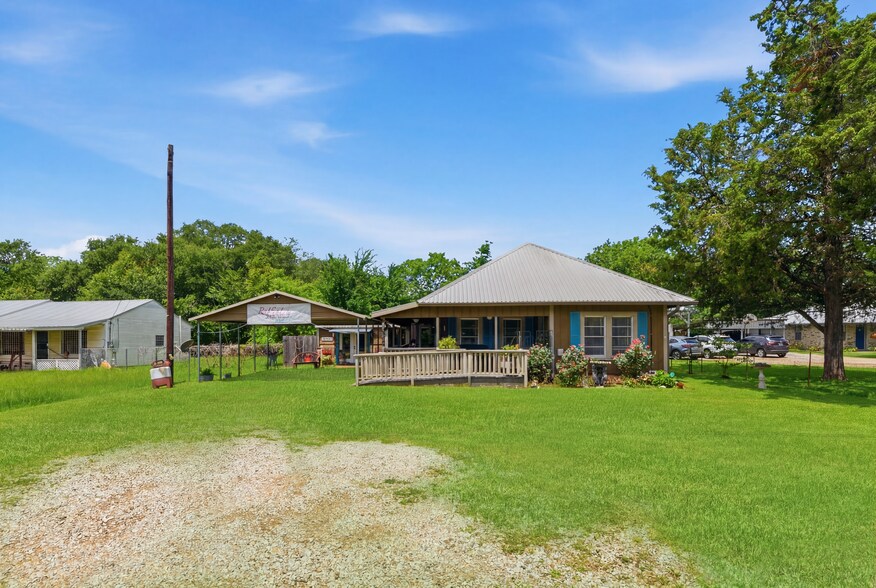 More Photos Of 9282 State Highway 75 S, New Waverly Freestanding For Sale
