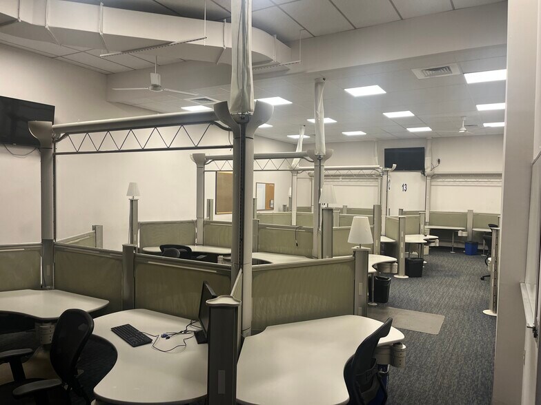 More Photos Of 120 Southmont Blvd, Johnstown Office For Sale