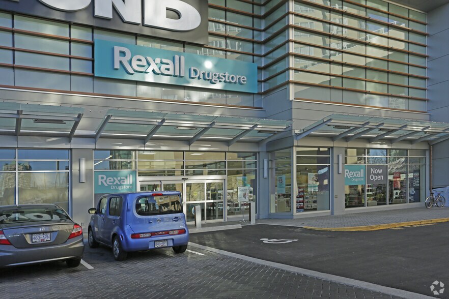 More Photos Of 6200 McKay Ave, Burnaby Freestanding For Lease