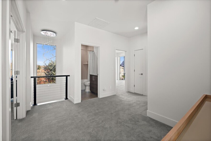 More Photos Of 8057 SE 19th Ave, Portland Apartments For Sale