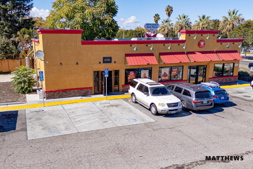 Primary Photo Of 1570 W San Carlos St, San Jose Fast Food For Lease