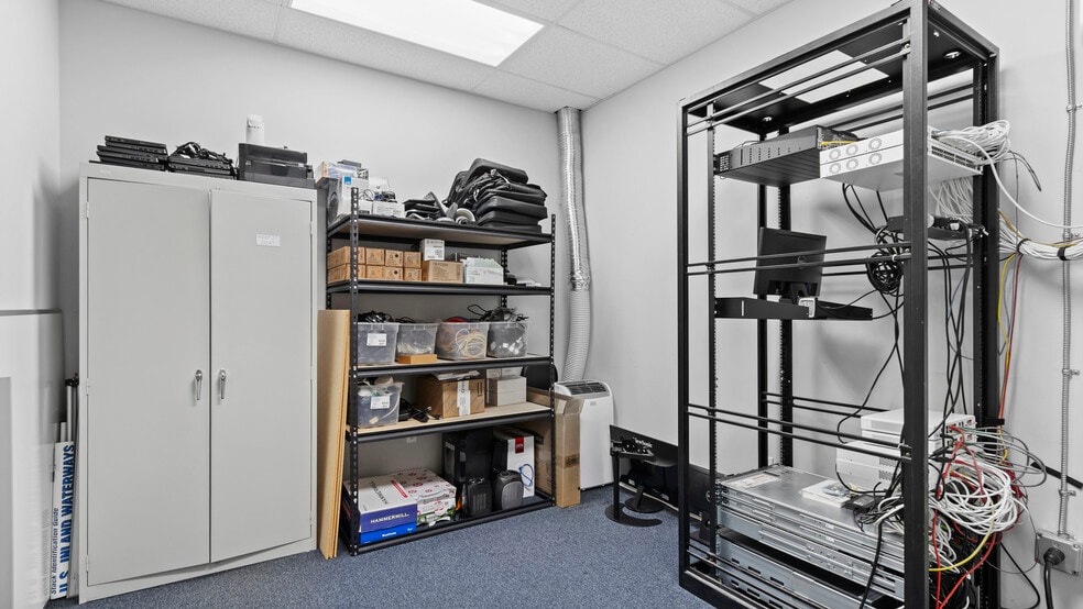 More Photos Of 1205 Butler Rd, League City Warehouse For Sale