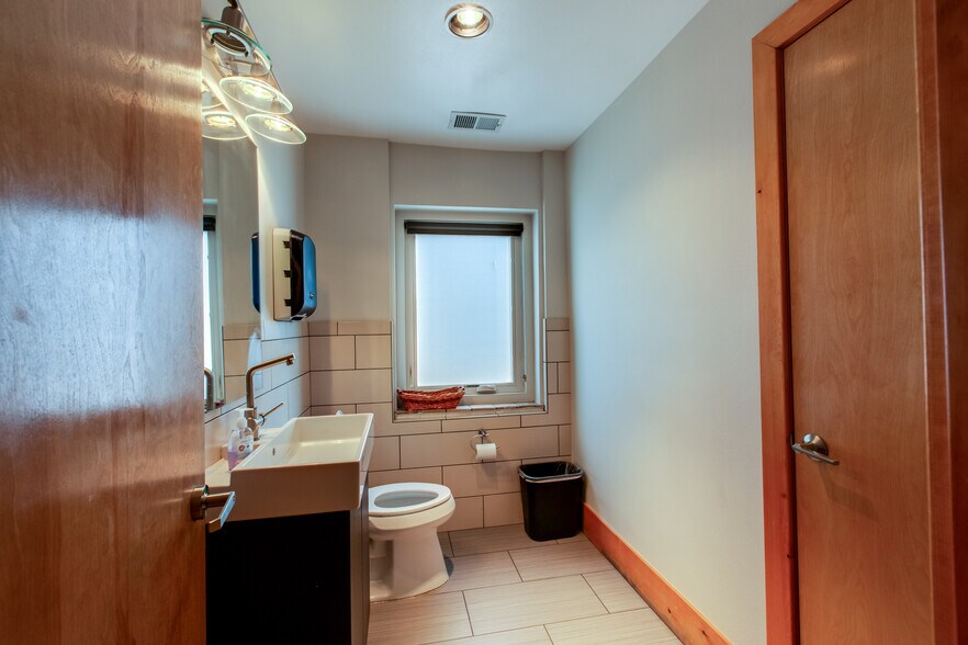 More Photos Of 1575 Gilpin St, Denver Office Residential For Lease