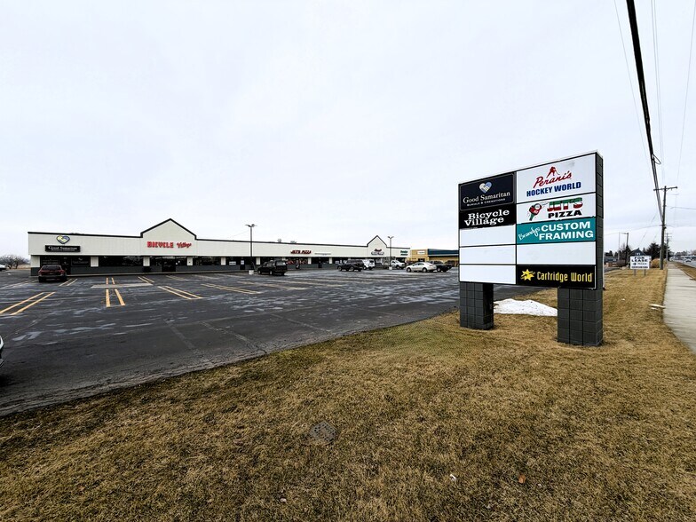 More Photos Of 5671-5719 Bay Rd, Saginaw Unknown For Lease