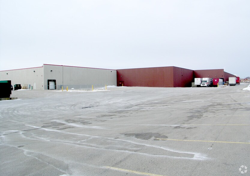 More Photos Of 1900-1964 S Koeller St, Oshkosh Unknown For Lease