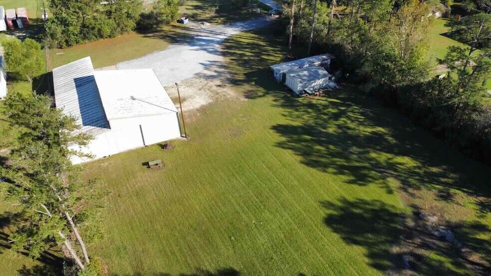 More Photos Of 8351 Bryant Dr, Silsbee Warehouse For Sale