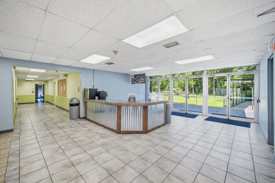 More Photos Of 14400 Northwest Fwy, Houston Religious Facility For Sale